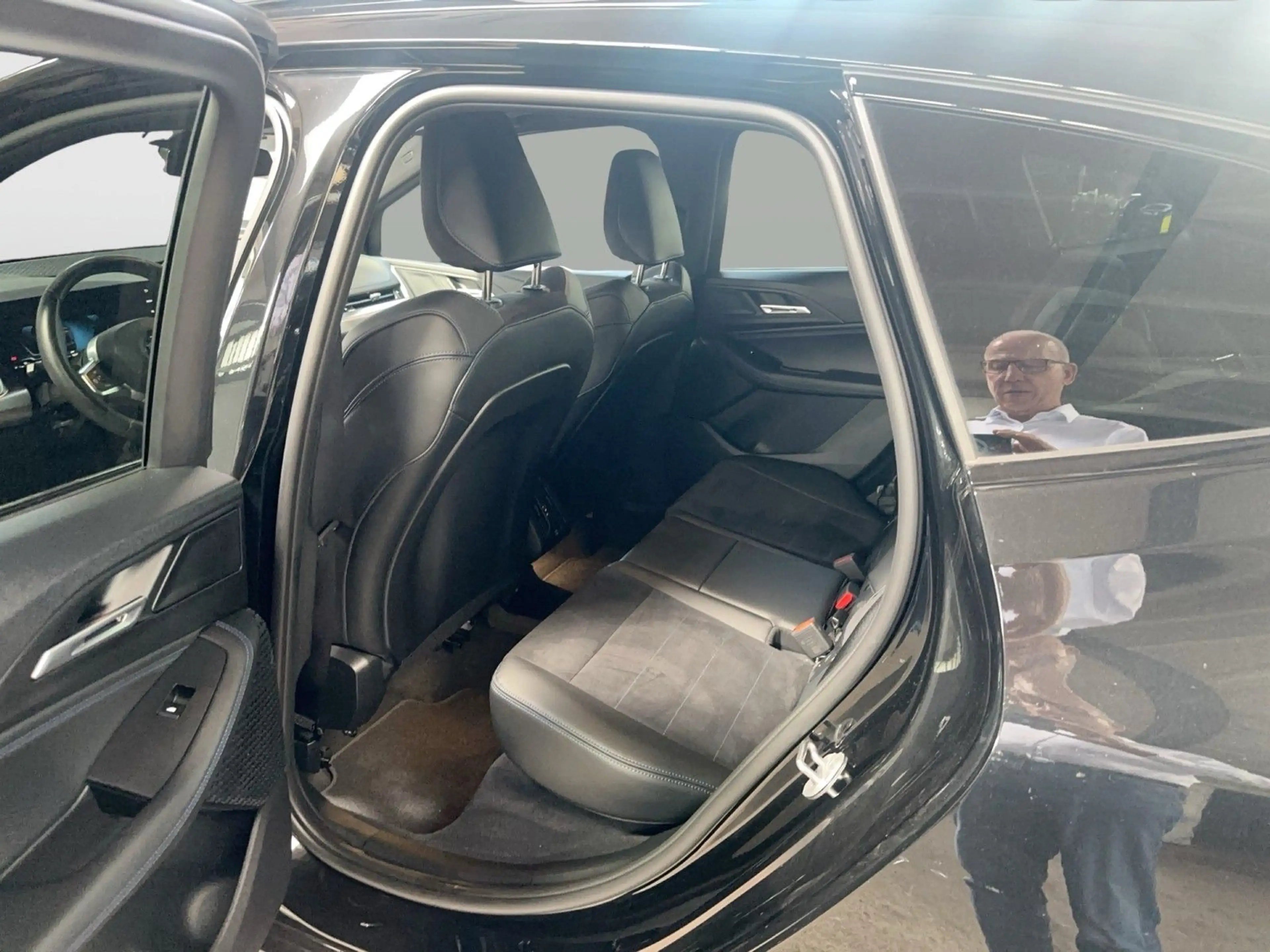 BMW 216 M-Paket,NAV,SHZ,LED,AHK — photo 11