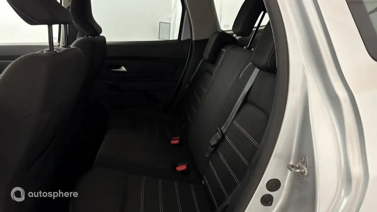 Dacia Duster — photo 13