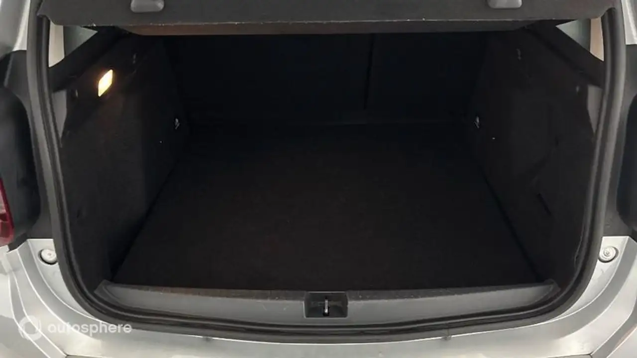 Dacia Duster — photo 14