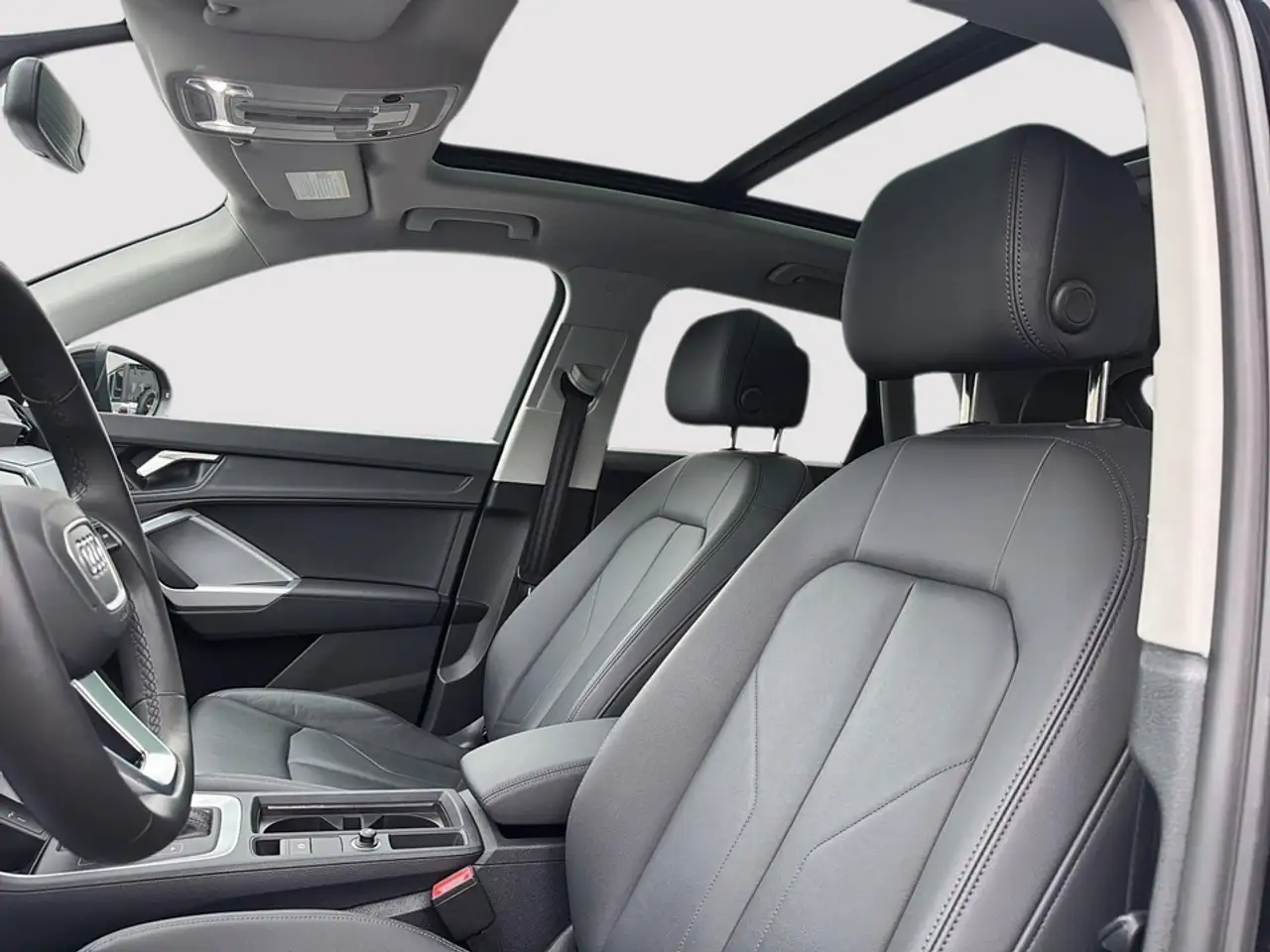 Audi Q3 снимка Audi Q3