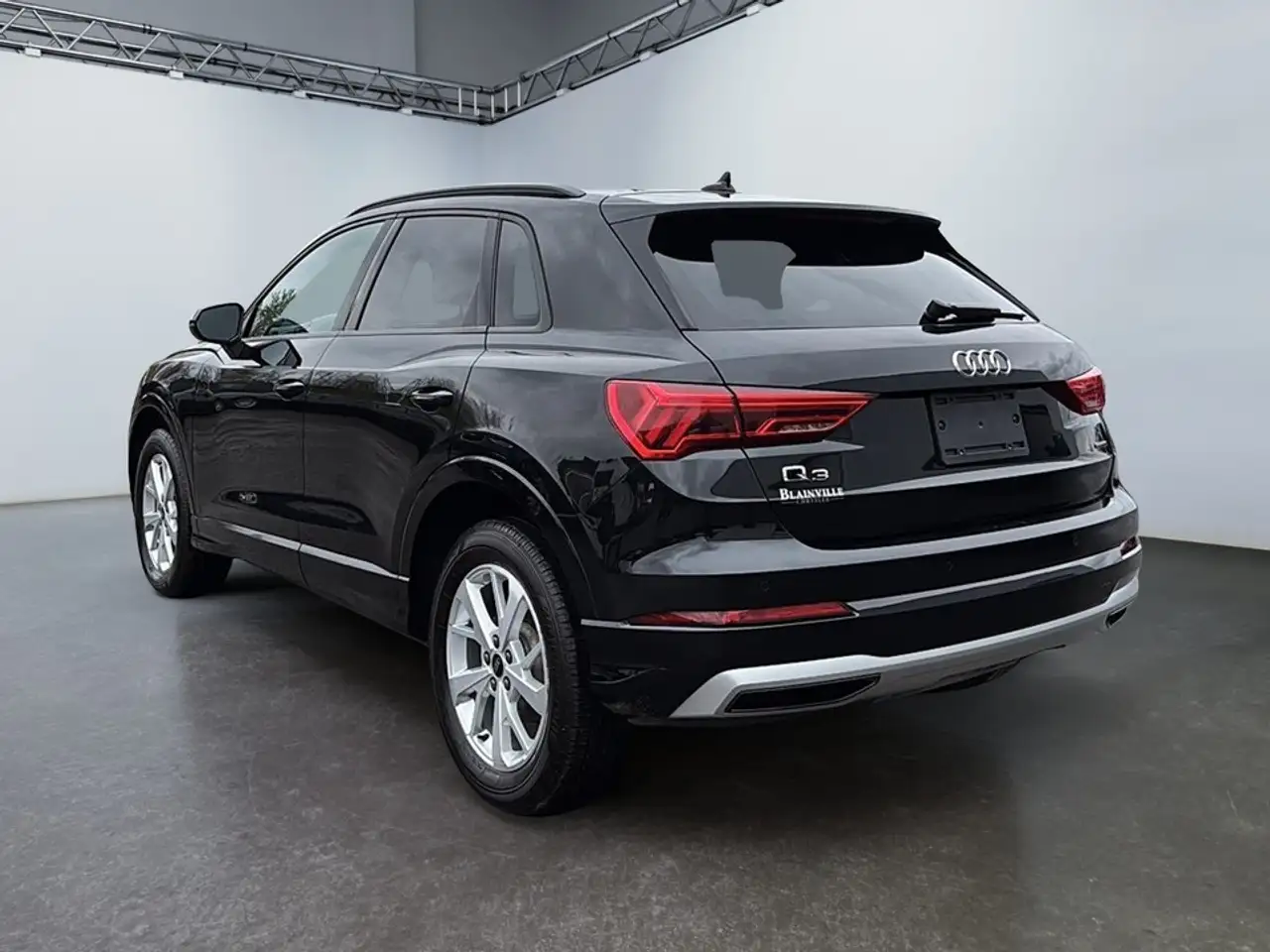 Audi Q3 снимка Audi Q3