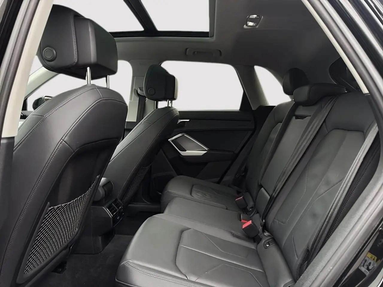 Audi Q3 снимка Audi Q3