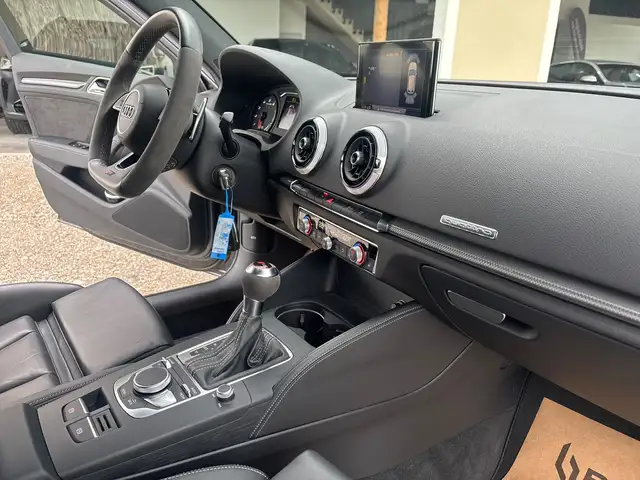 Audi RS3 view 14