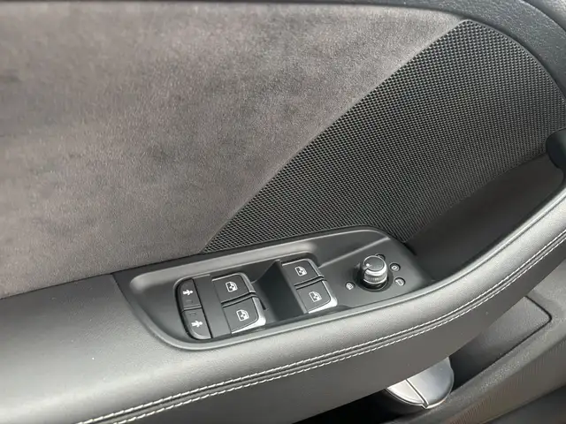 Audi RS3 view 10