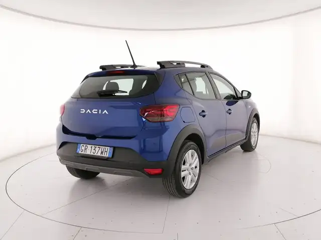 Dacia Sandero view 2