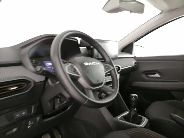 Dacia Sandero view 11