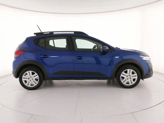Dacia Sandero view 3