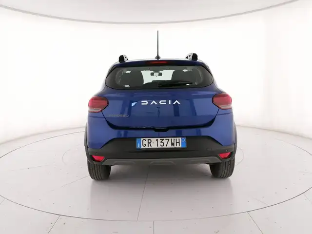 Dacia Sandero view 4