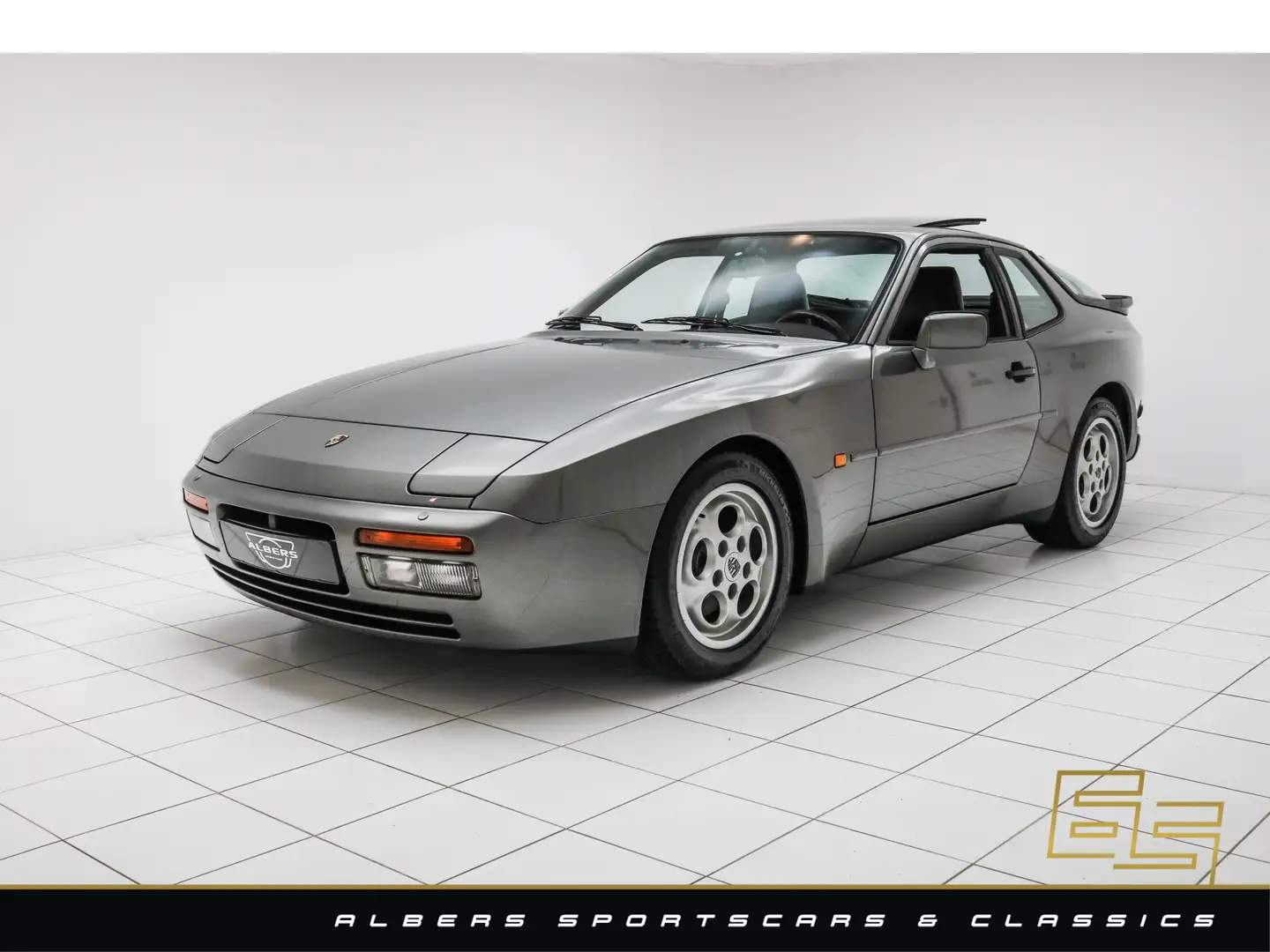 Porsche 944 2.5 Turbo 1 Owner - Full Service history - German Gris - 1