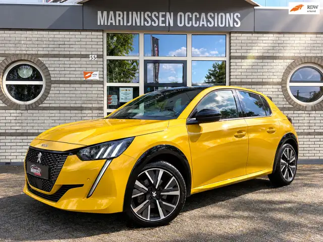 2019 Peugeot 208 in Yellow for sale
