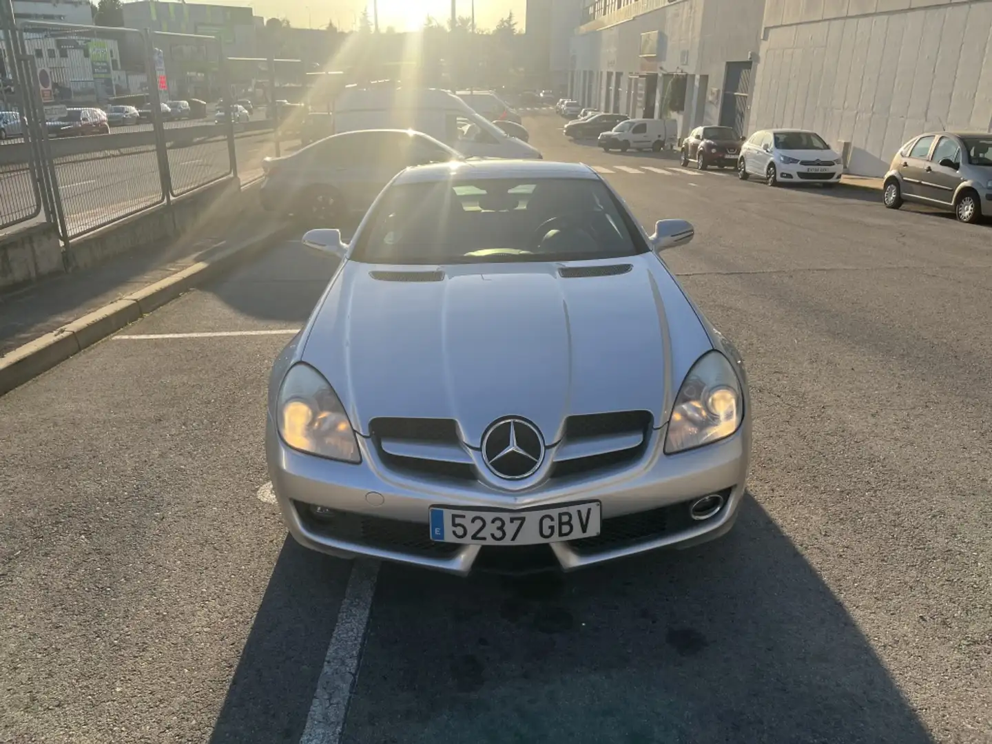 Mercedes-Benz SLK 200 200K Aut. Gris - 2