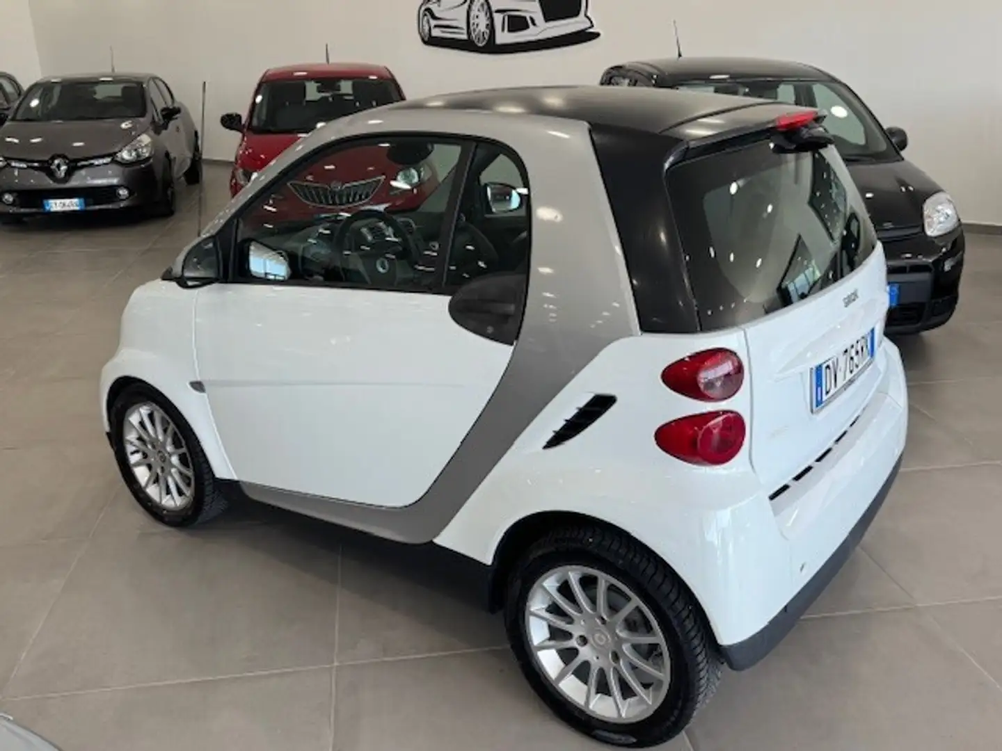 smart forTwo 1000 52 kW coupé passion Bianco - 2