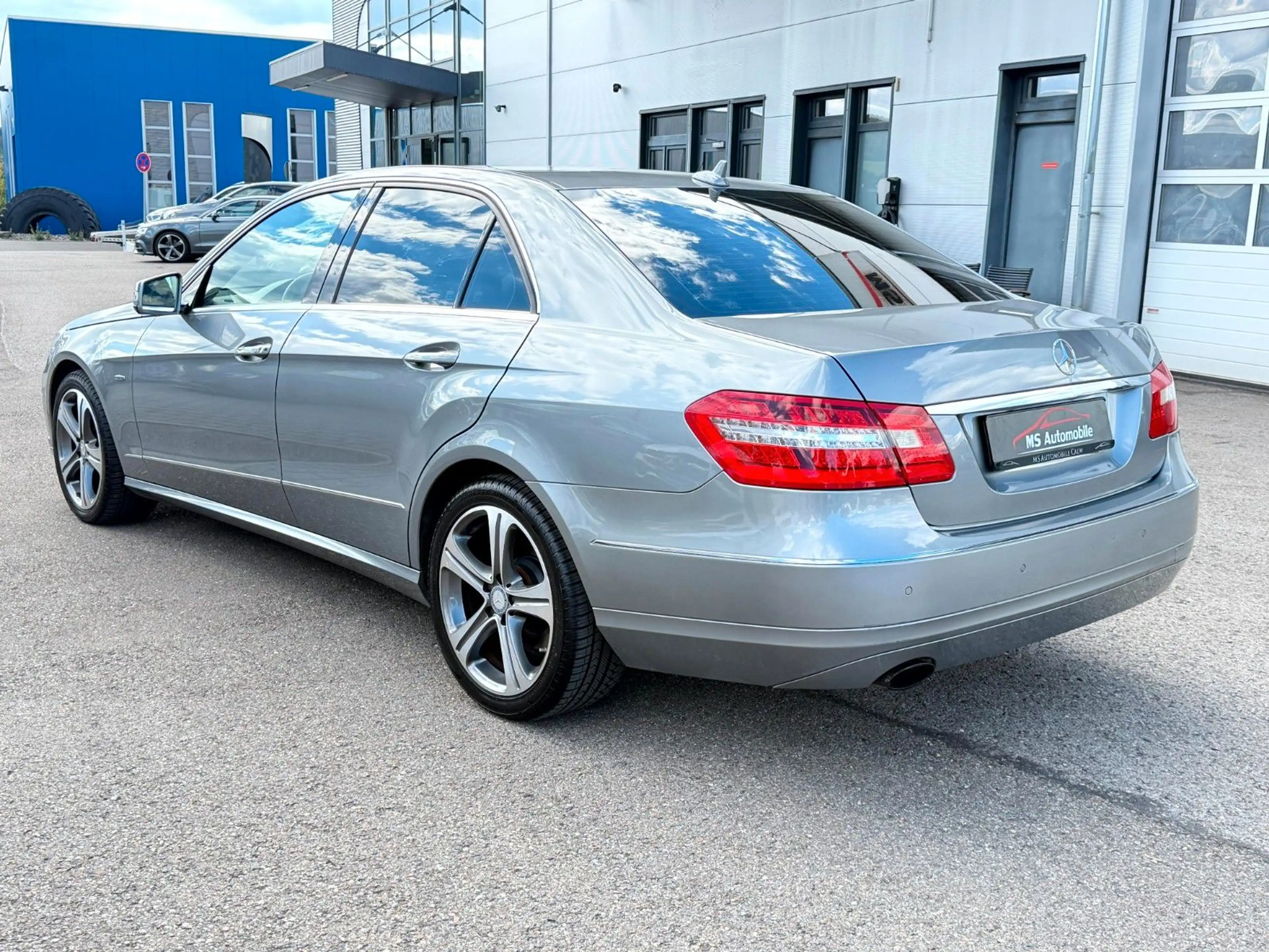 Mercedes-Benz E 250 CGI Automatik Elegance Limousine Navi_Xeno — photo 7