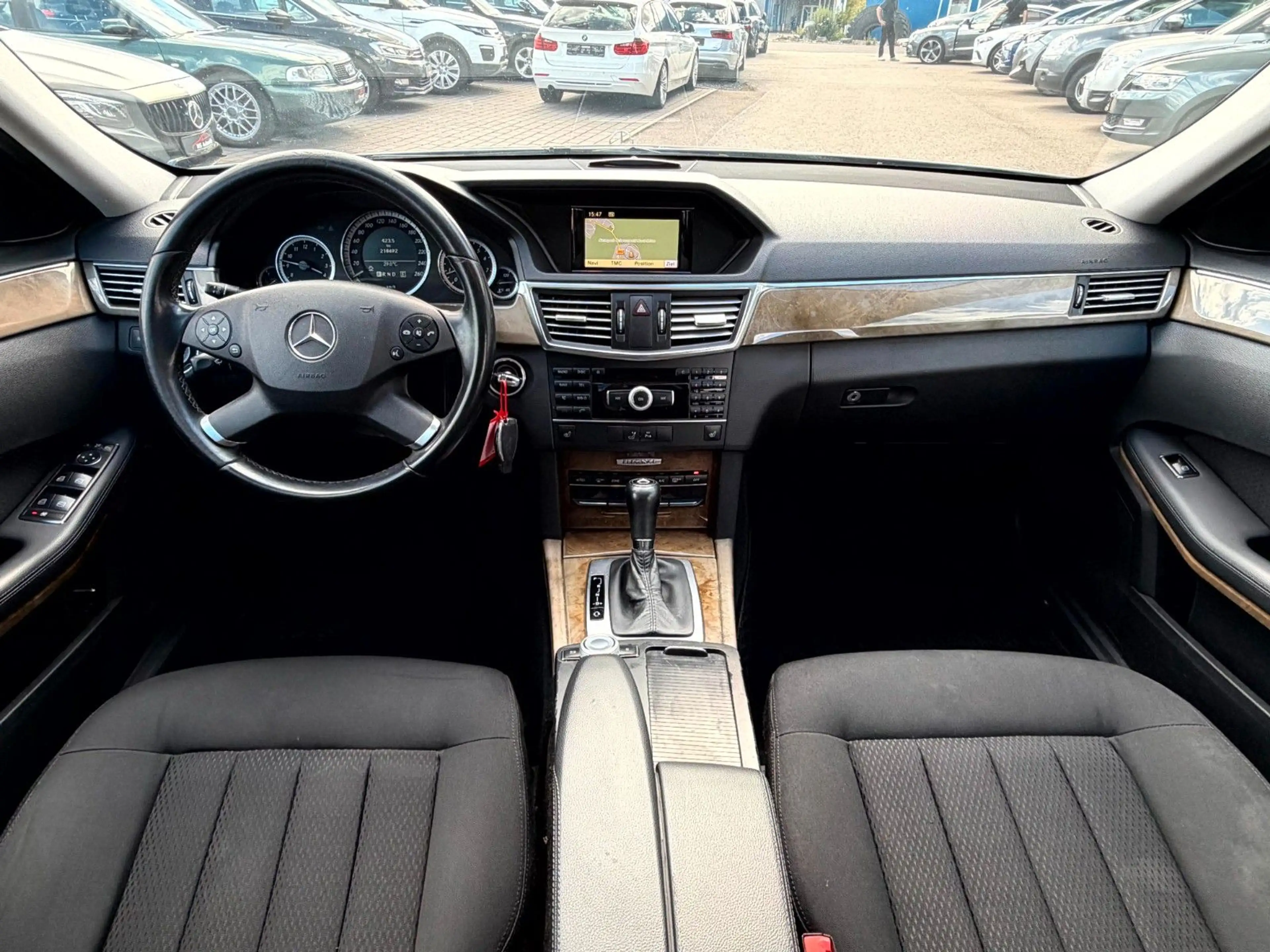 Mercedes-Benz E 250 CGI Automatik Elegance Limousine Navi_Xeno — photo 15