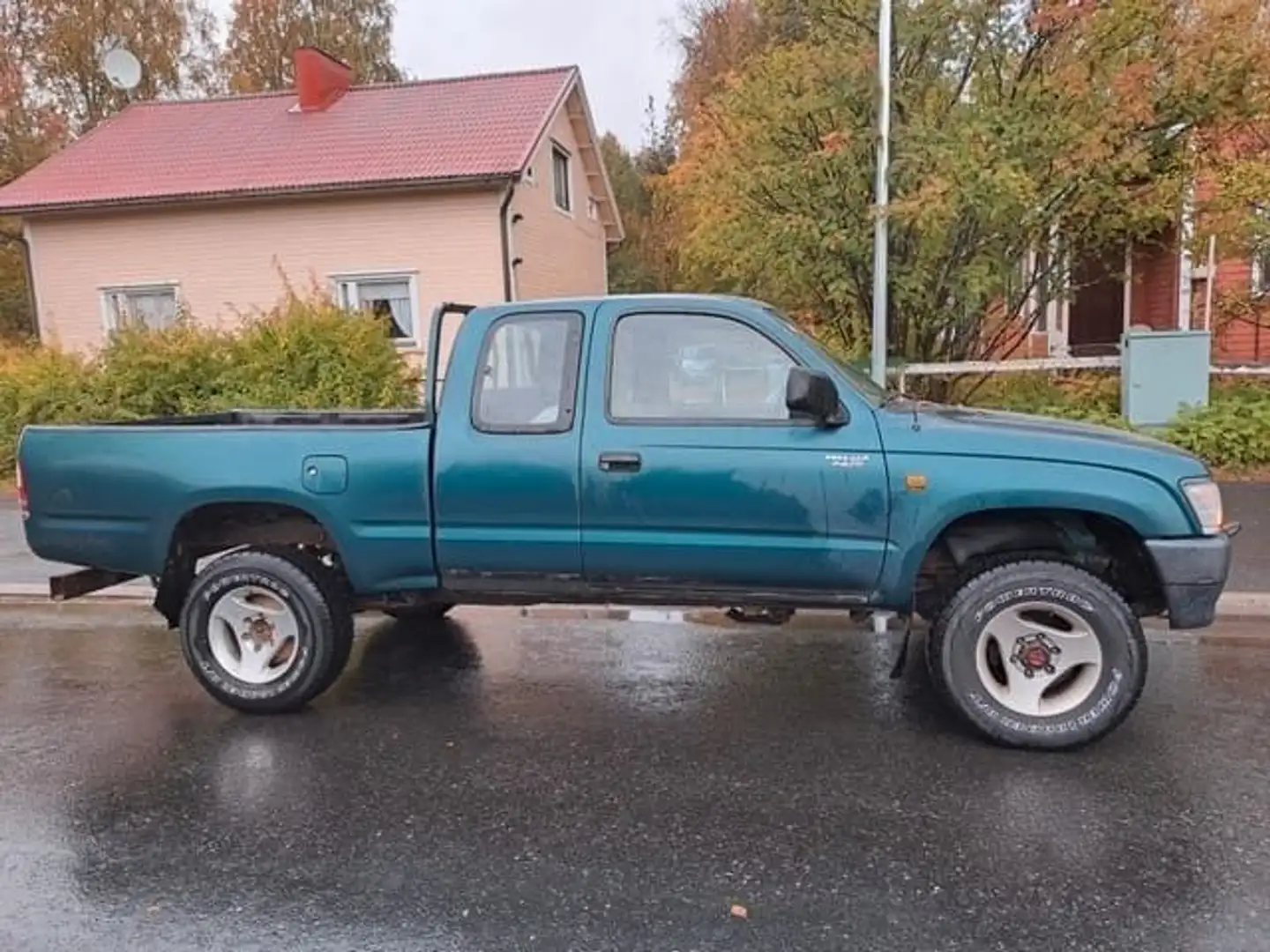 Toyota Hilux 2.4 TD 4WD SR - 1