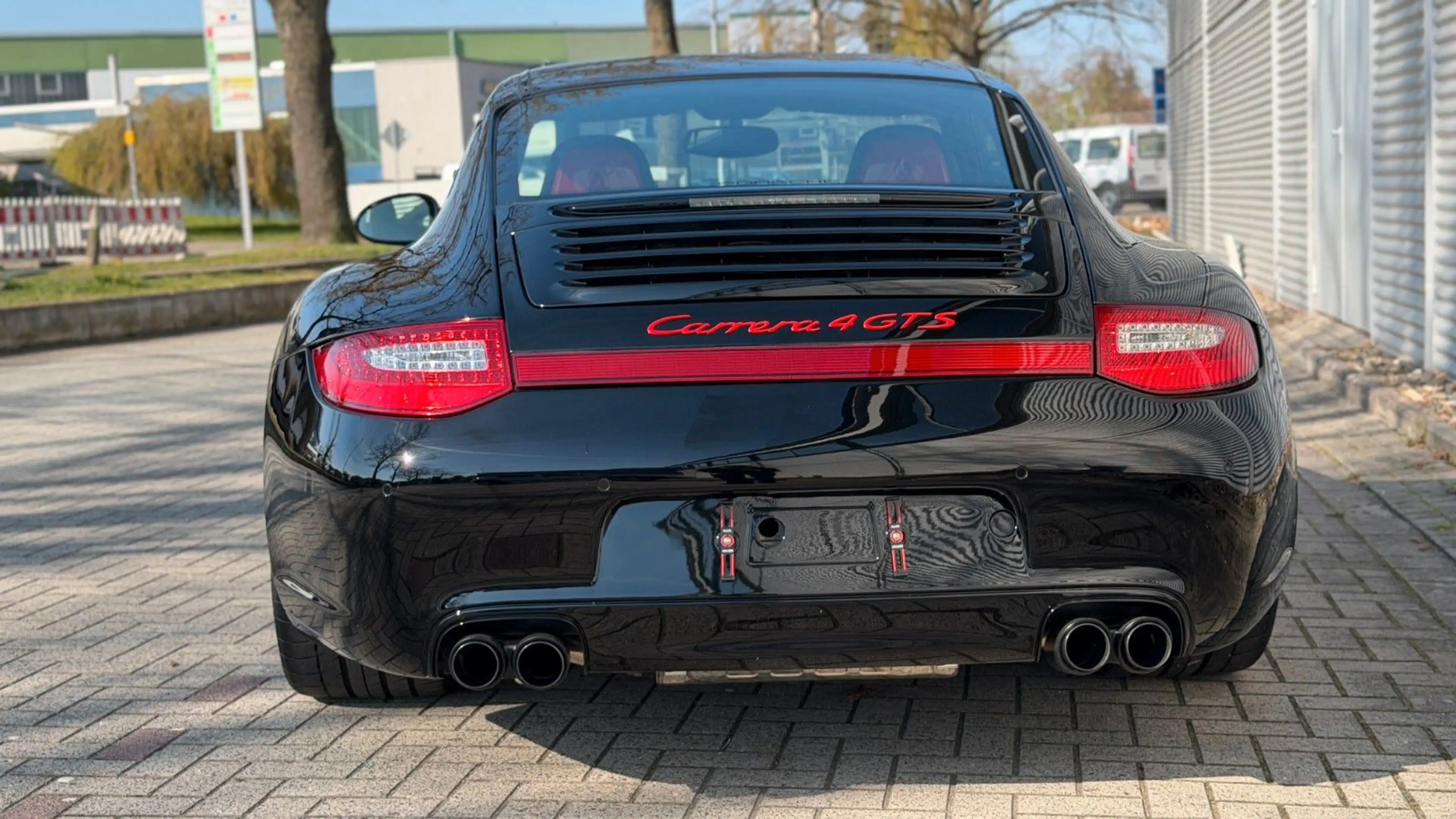 Porsche 997 Carrera 4 GTS Coupé, X51,SportChr.PDK — photo 12