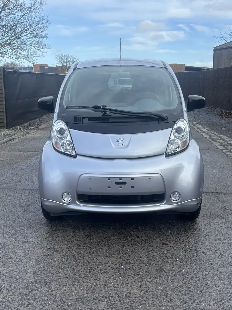 Peugeot iOn 14.5 kWh Active • 2017 • 25DKM • 100% Elektrisch - 2