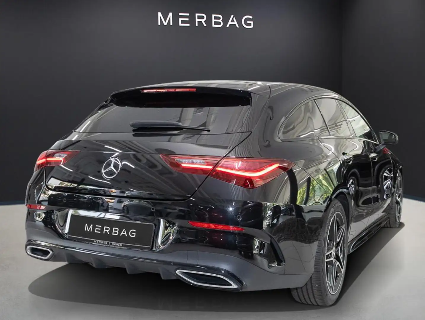 Mercedes-Benz CLA 200 Shooting Brake Pano SpurW W-Paket SpurH Schwarz - 2