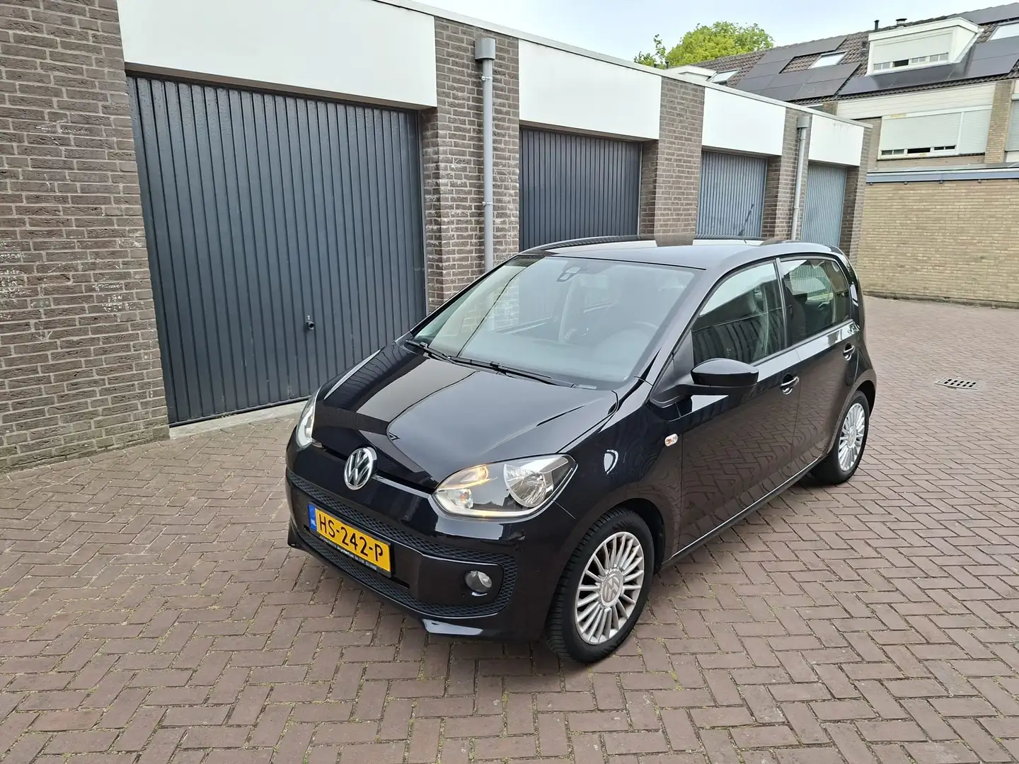 Volkswagen up! up! 1.0 high BlueM. Zwart - 1