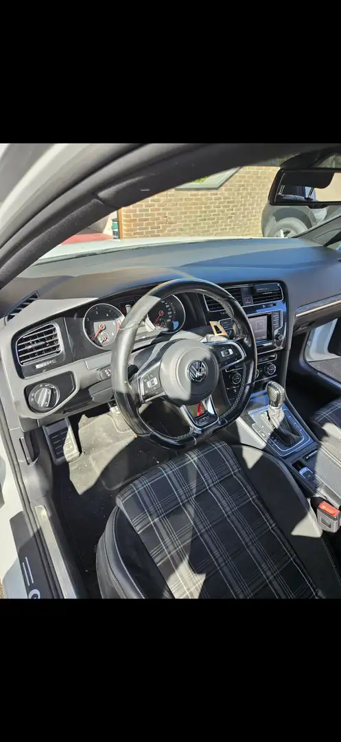 Volkswagen Golf GTD 2.0 CR TDi DSG - 2