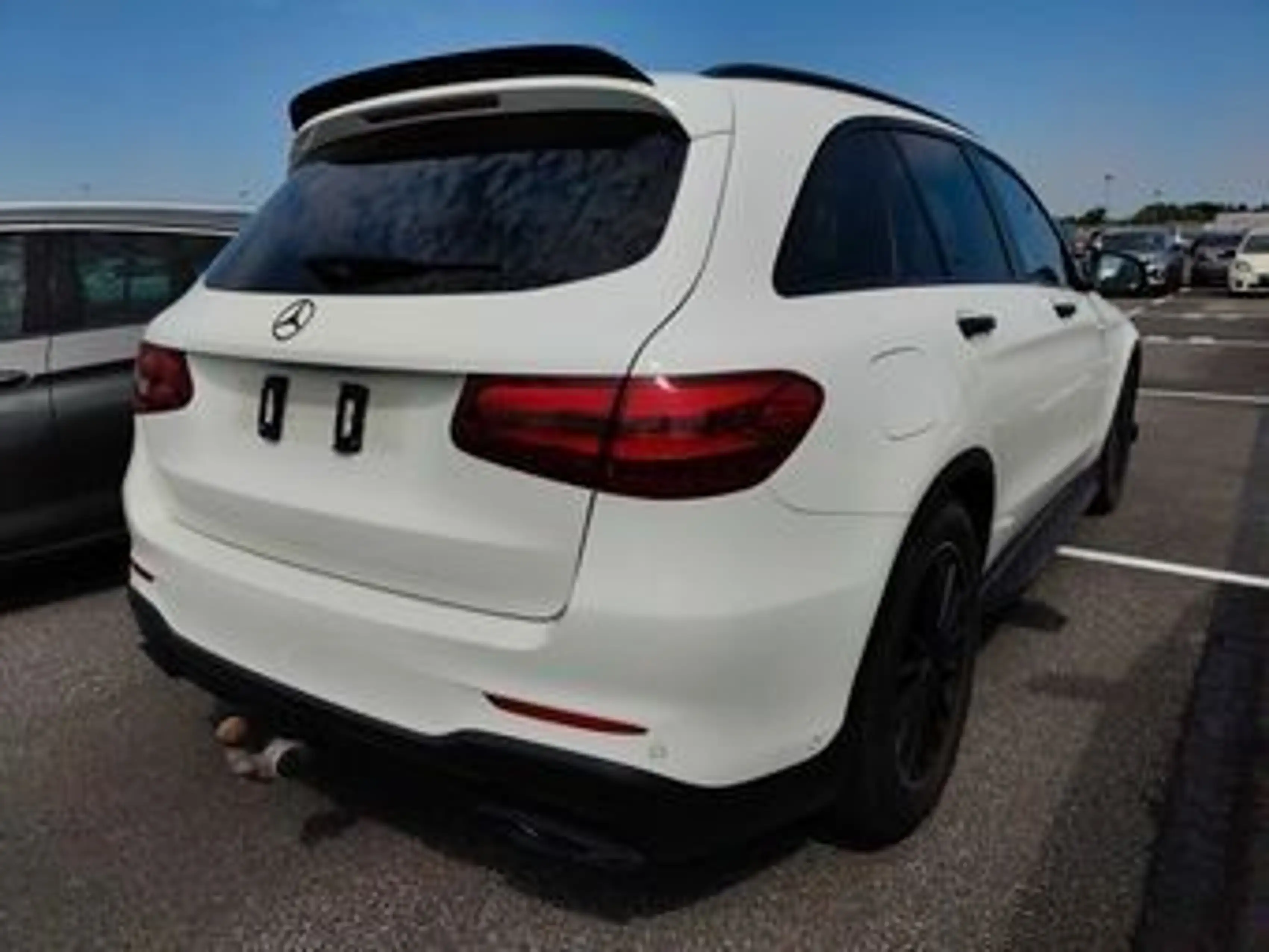 Mercedes-Benz GLC 350 d 4Matic AMG Line / PANO/AHK/LED/ — photo 4