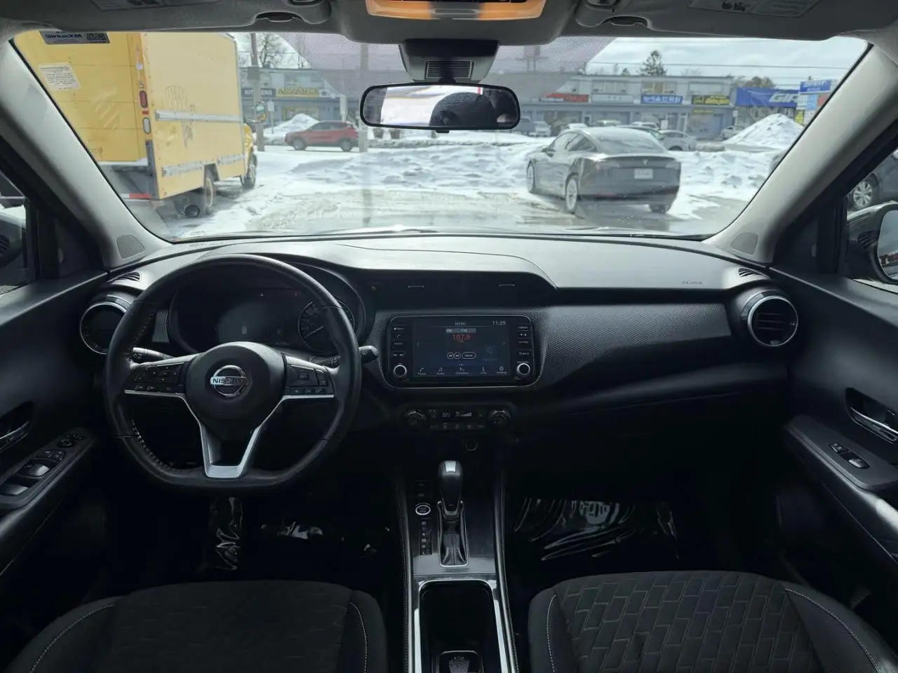 Nissan Kicks снимка Nissan Kicks