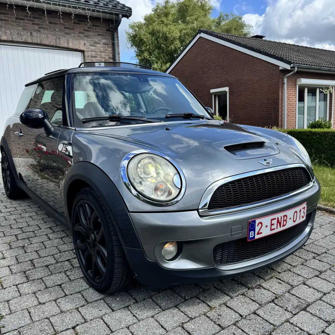 MINI Cooper S 1.6i - 2