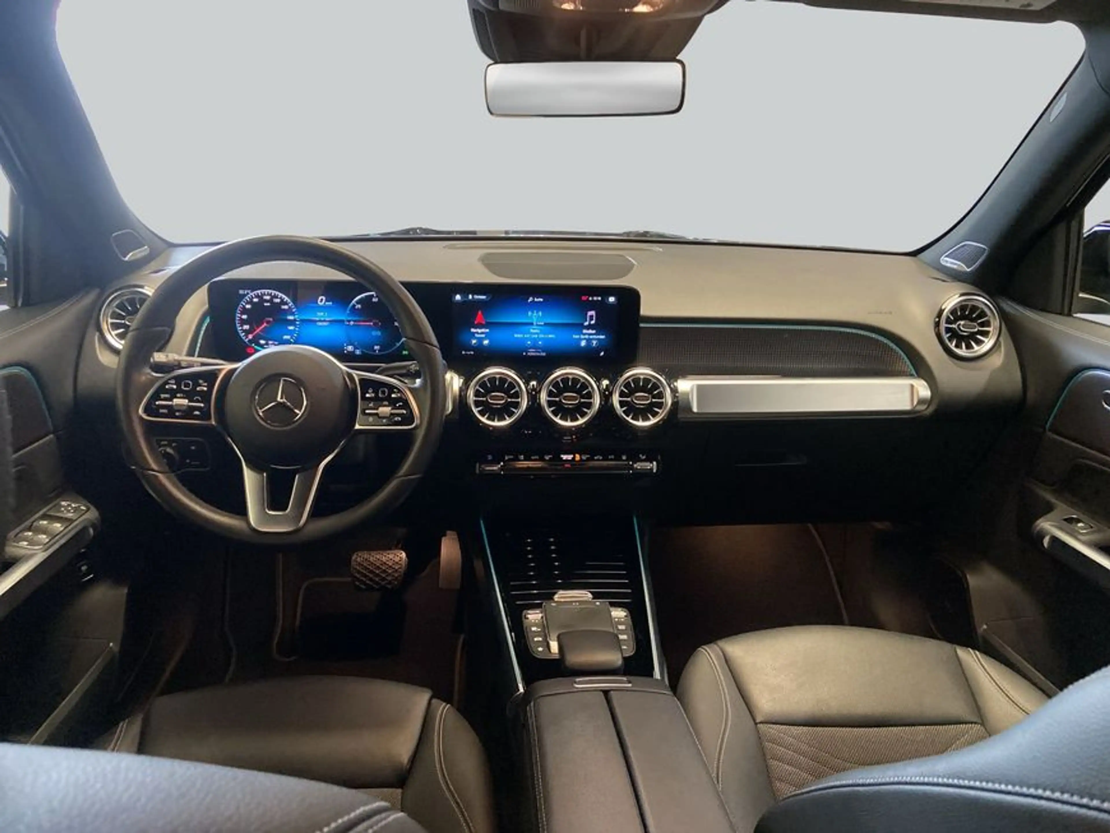 Mercedes-Benz EQB 300 EQB — photo 13