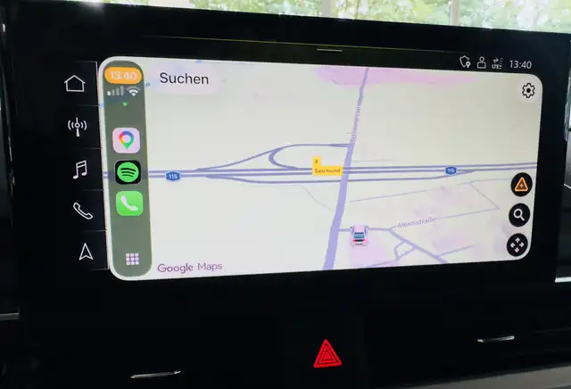Audi A4 Avant view 15