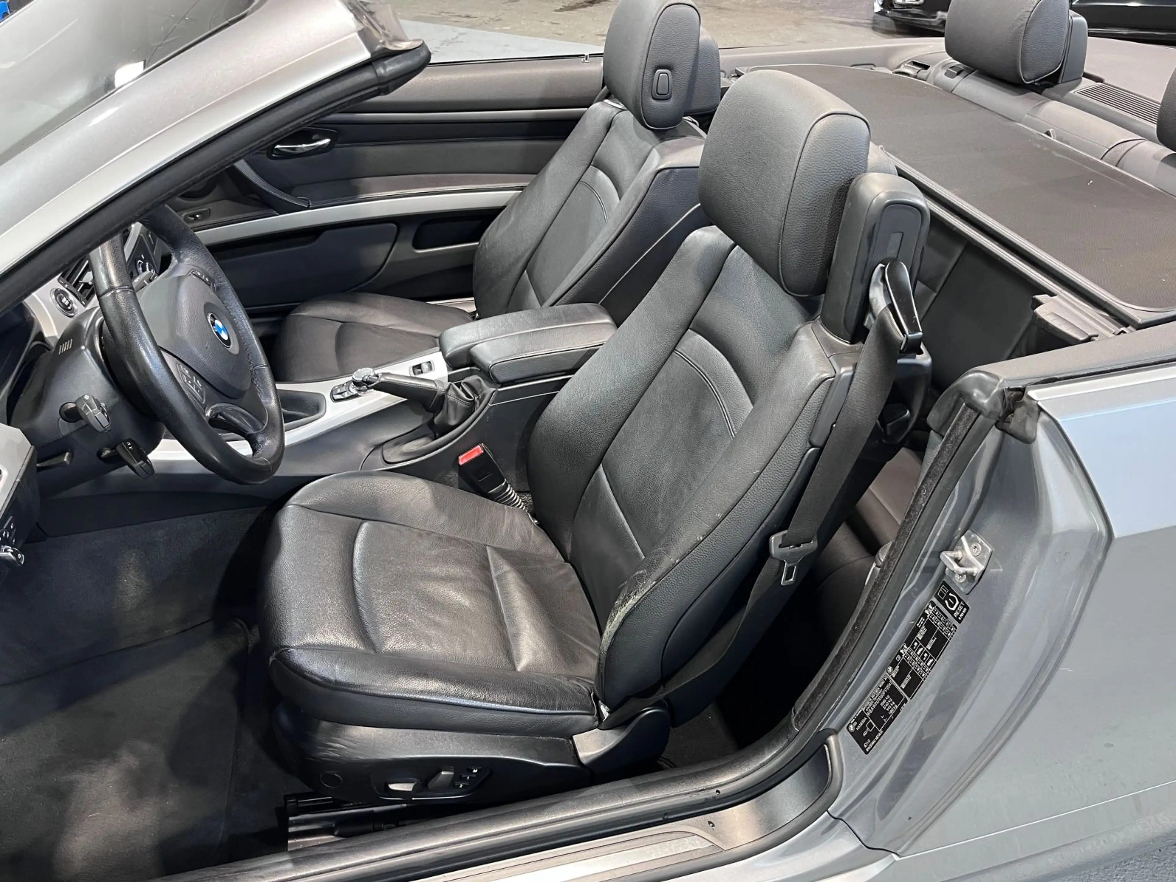 BMW 325 i Cabrio — photo 5
