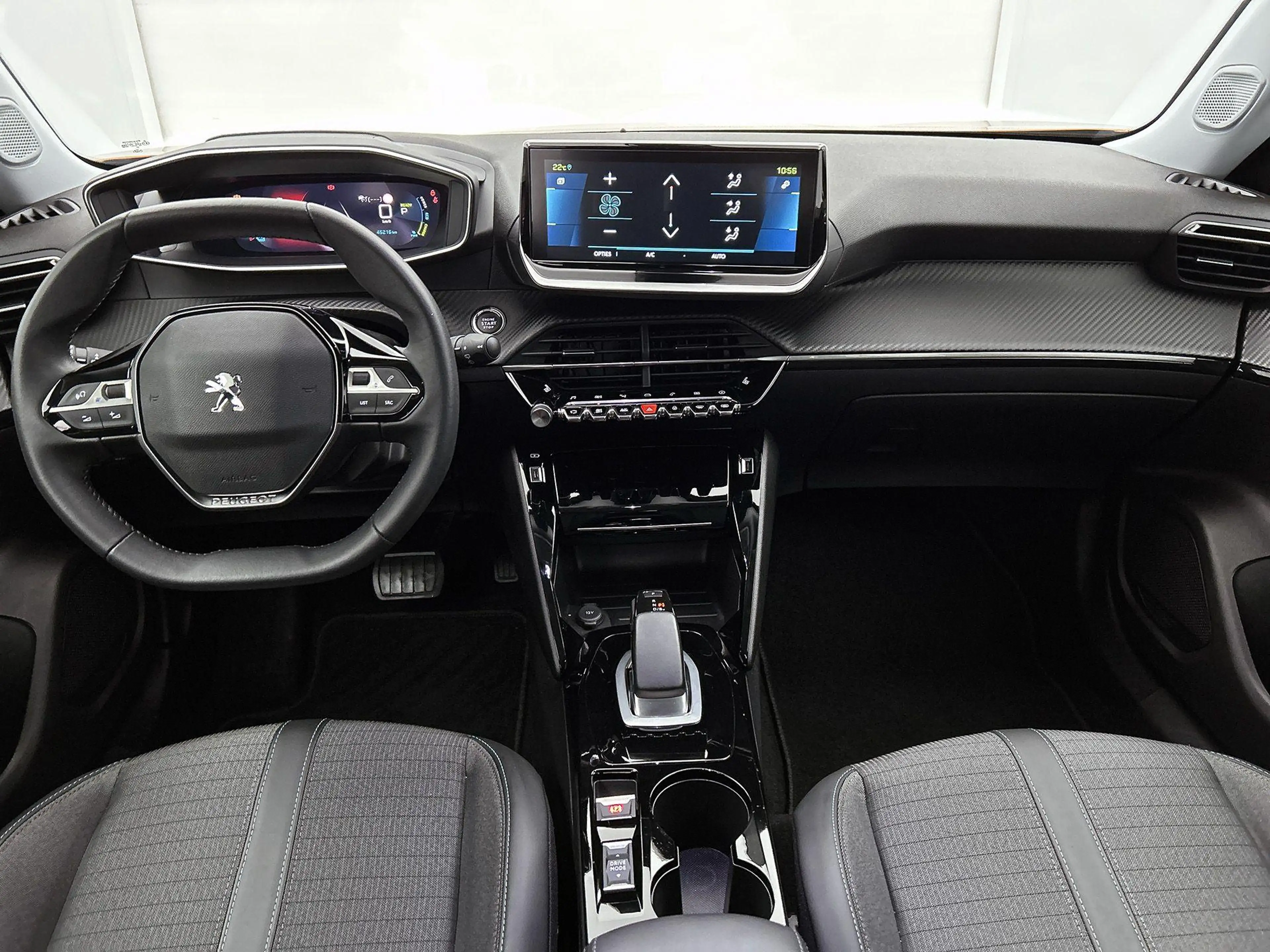 Peugeot e-2008 EV GT 50 kWh | Automaat | Climate control | Camera — photo 11