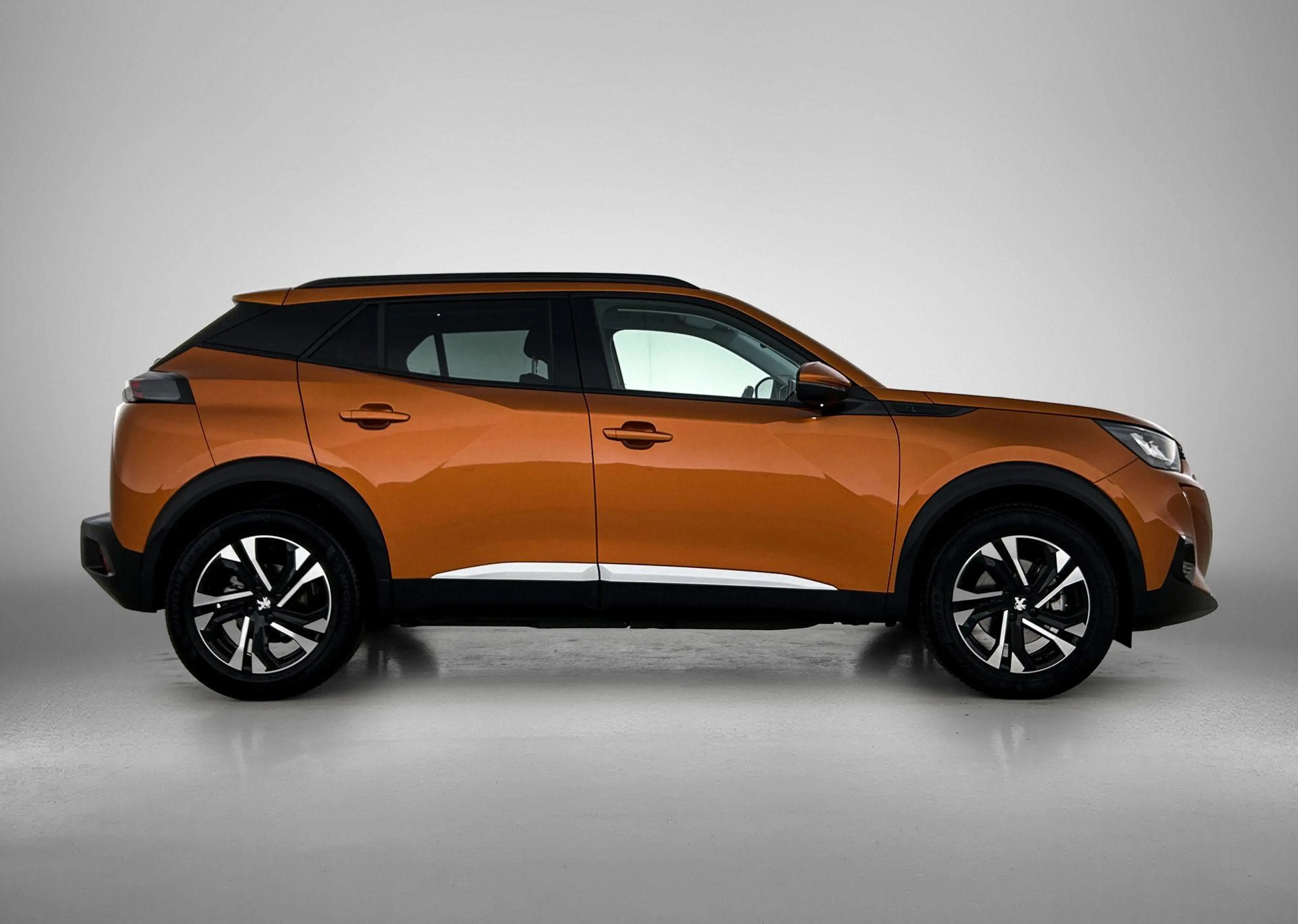 Peugeot e-2008 EV GT 50 kWh | Automaat | Climate control | Camera — photo 6