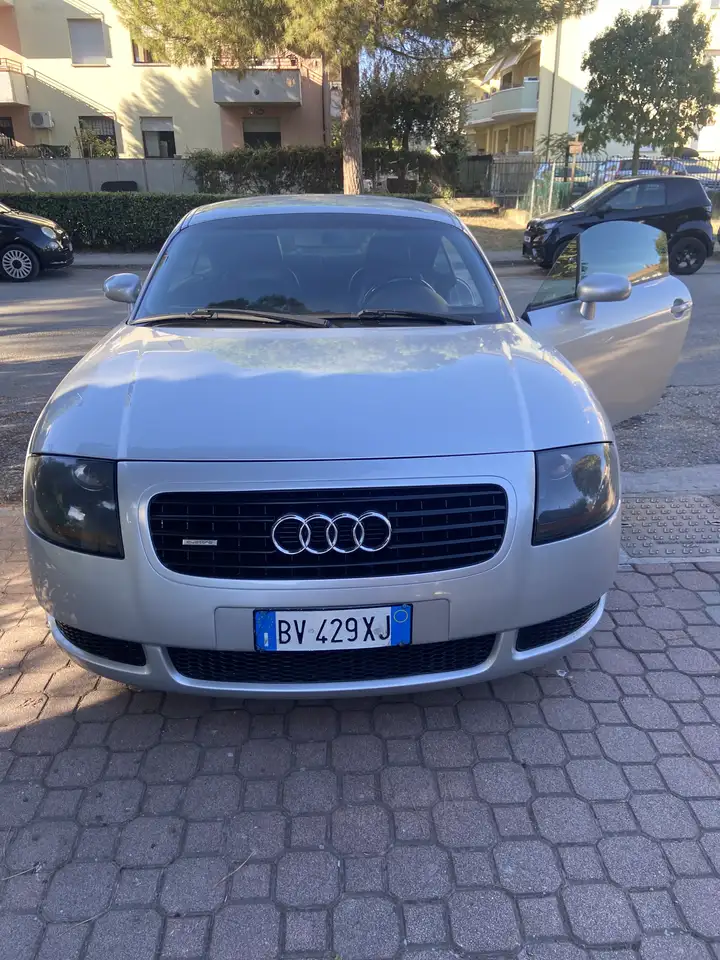 Audi TT I Coupe 1.8t - S-Line, foto 5