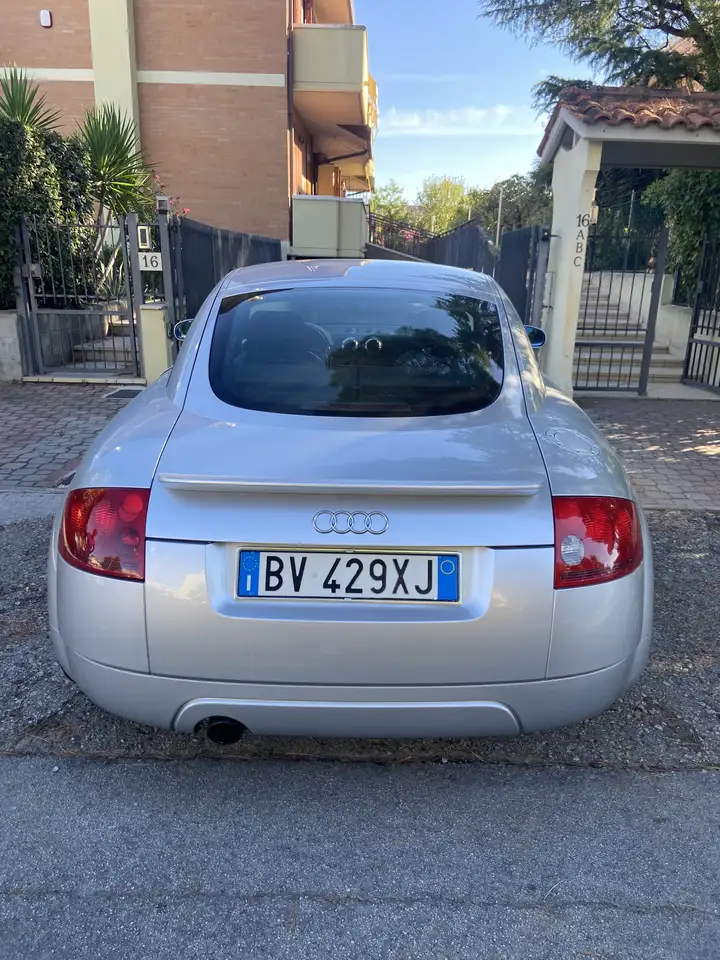 Audi TT I Coupe 1.8t - S-Line, foto 4