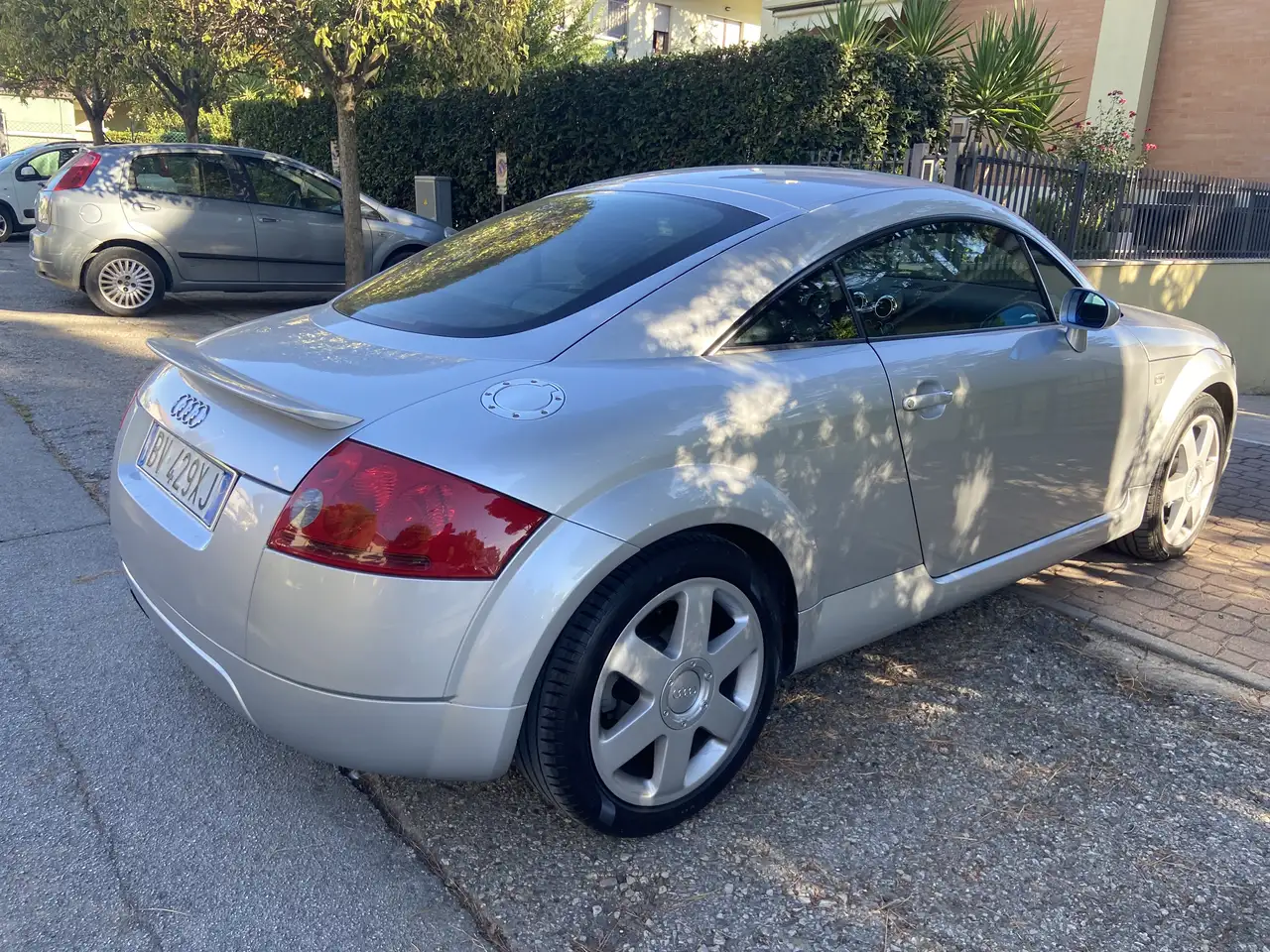 Audi TT I Coupe 1.8t - S-Line, foto 3