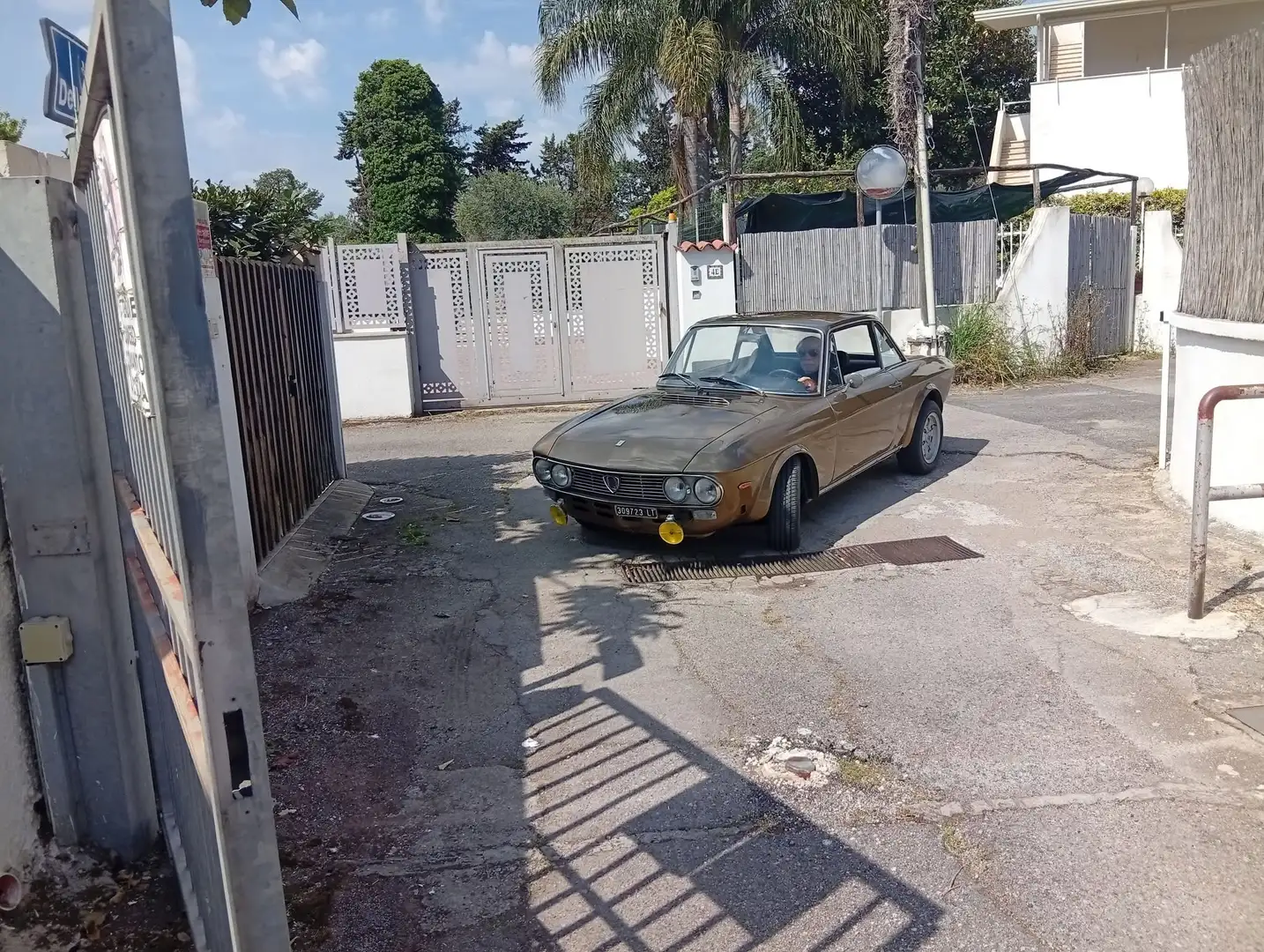 Lancia Fulvia 1300 S Gold - 1