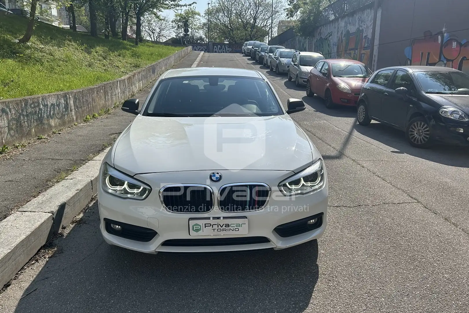 BMW 116 116d 5p. Business Blanc - 2