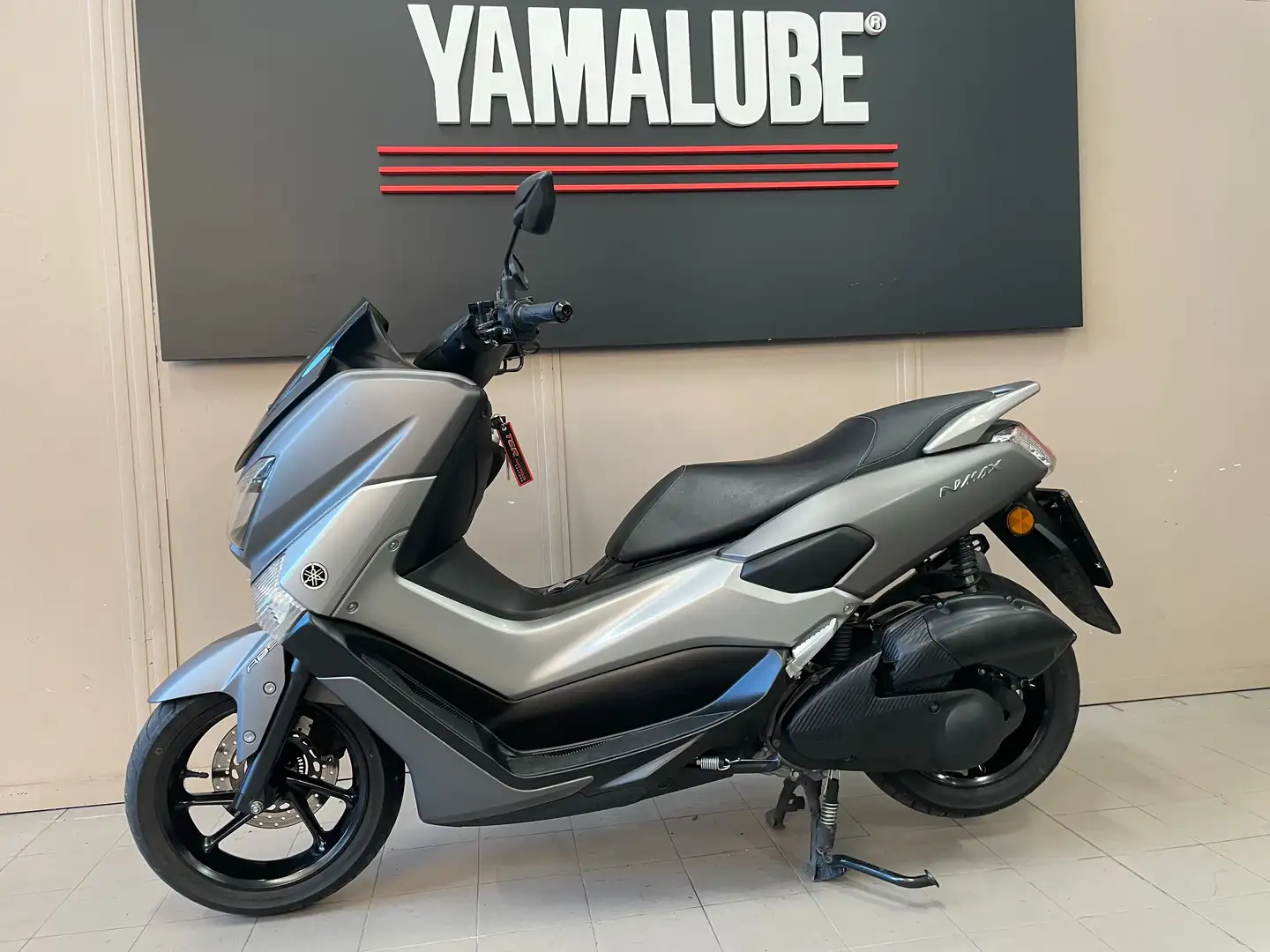 Yamaha NMAX 125 ABS Grigio - 2