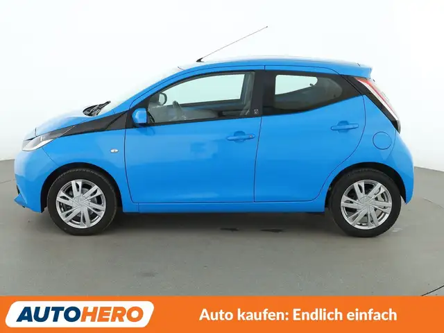 Toyota Aygo view 3