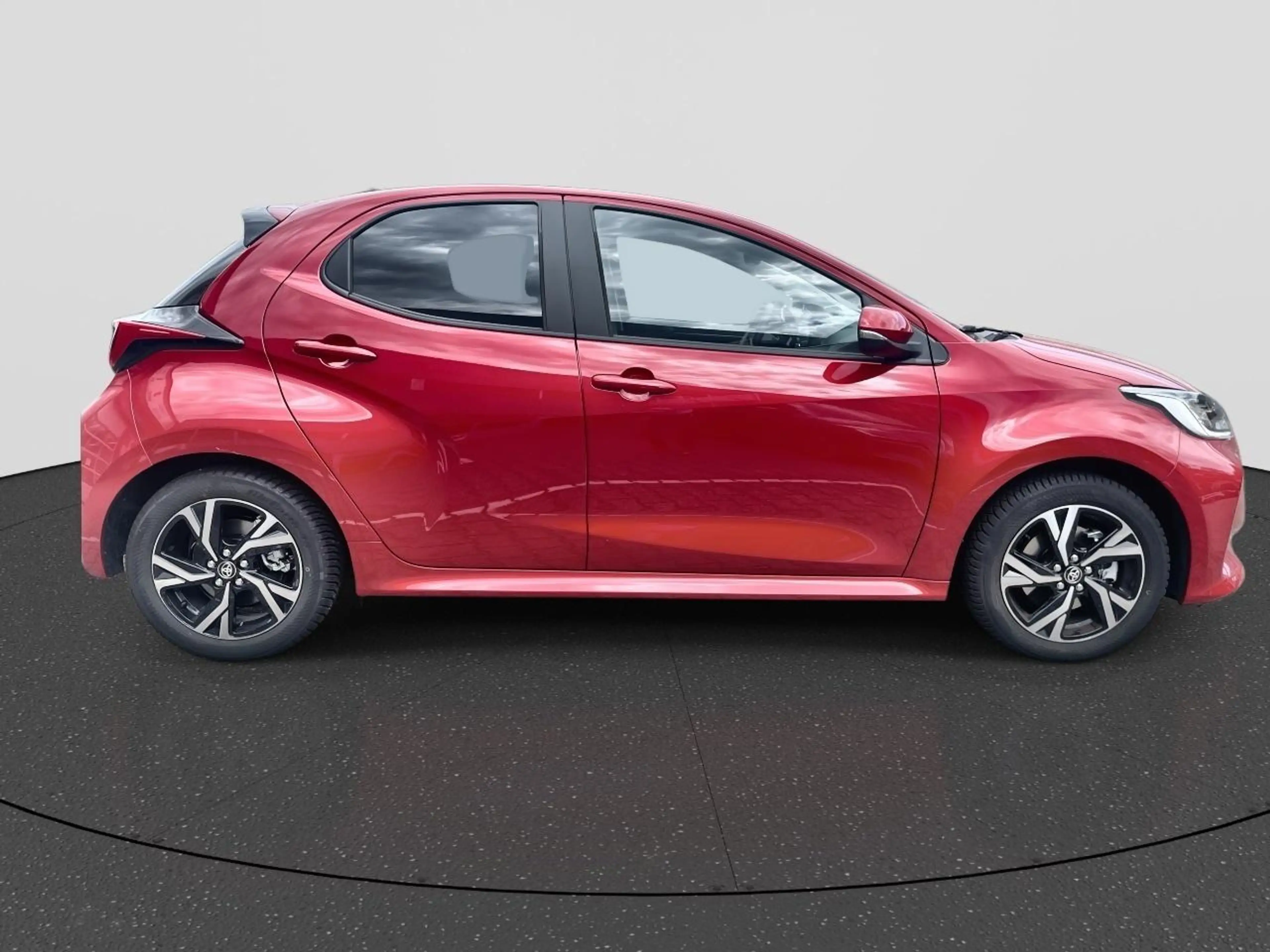 Toyota Yaris 1.5 Hybrid 115 Dynamic — photo 8