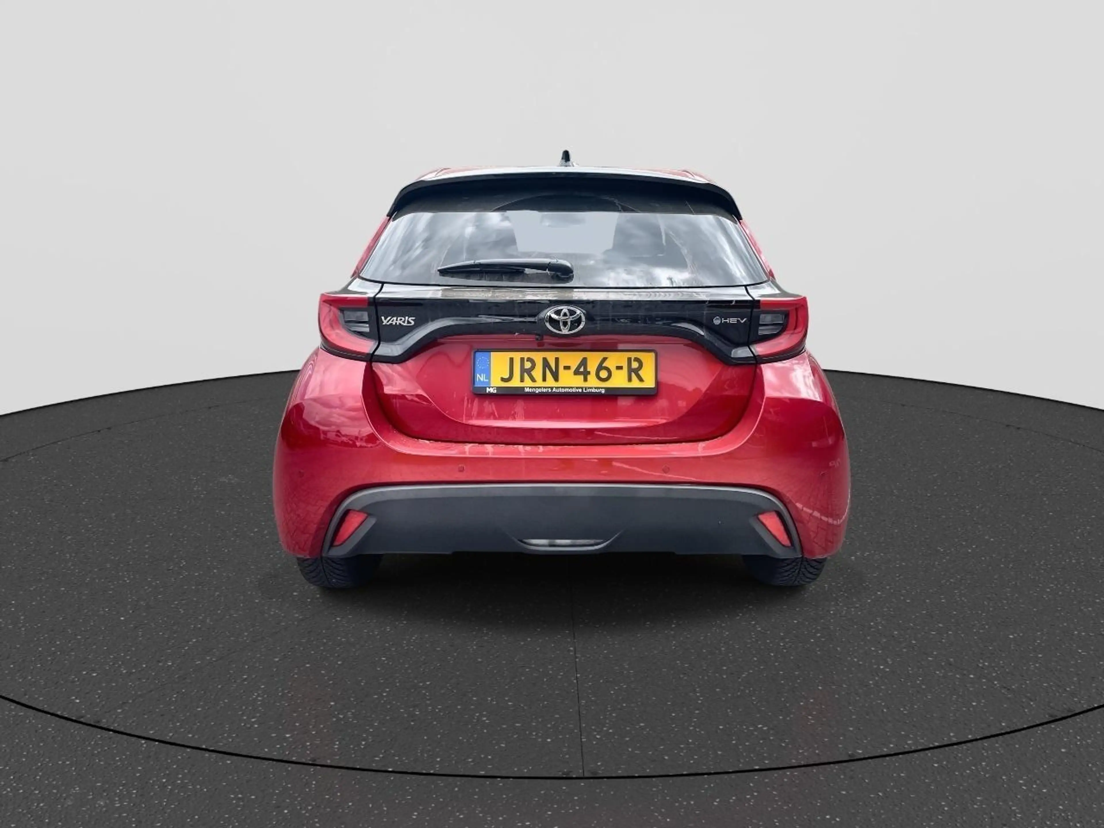 Toyota Yaris 1.5 Hybrid 115 Dynamic — photo 6