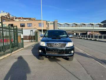 3.0 D-4D 4WD SR