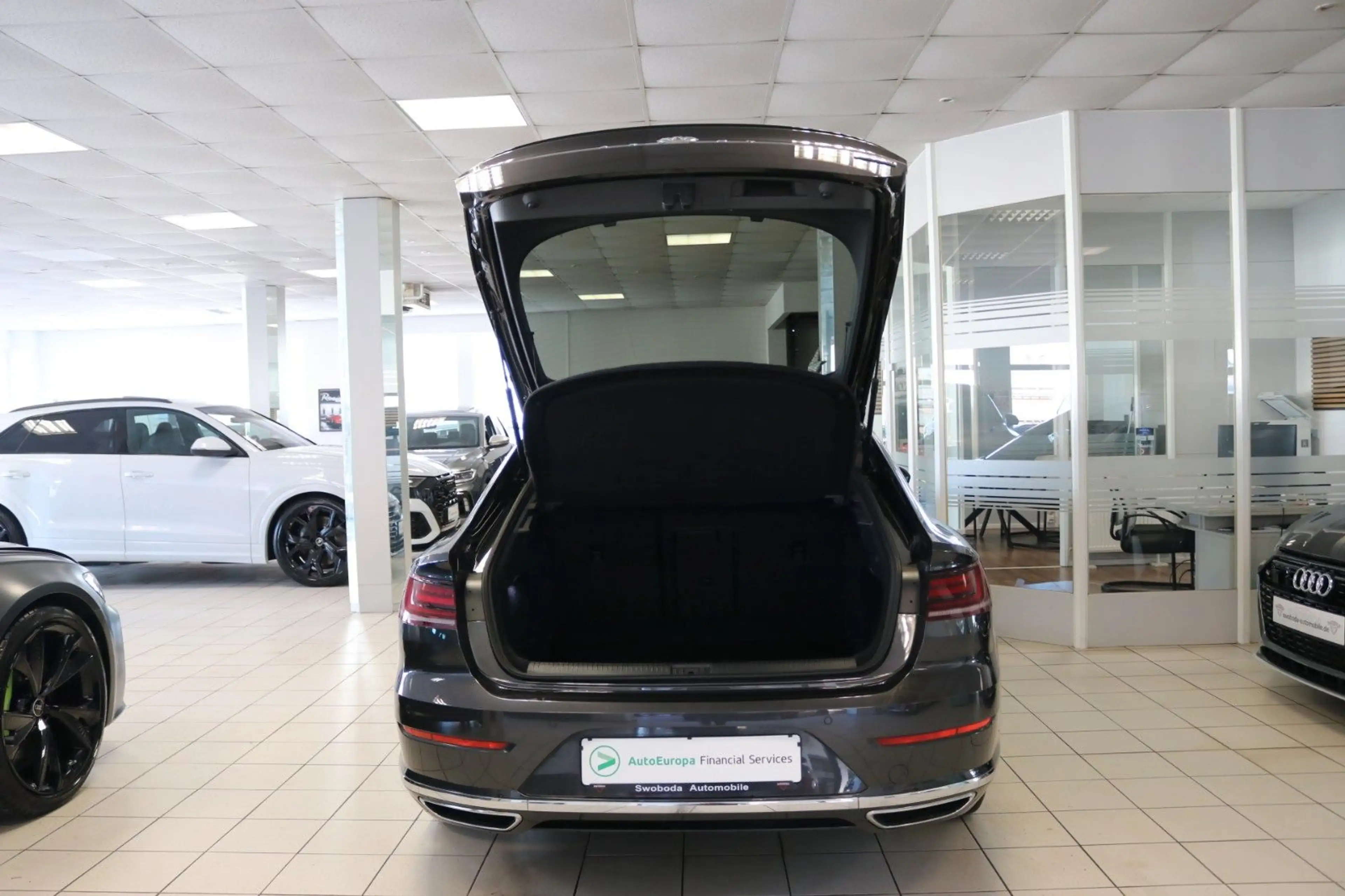 Volkswagen Arteon 4M R-Line DCC AHK HUD Kamera Pano ACC — photo 11