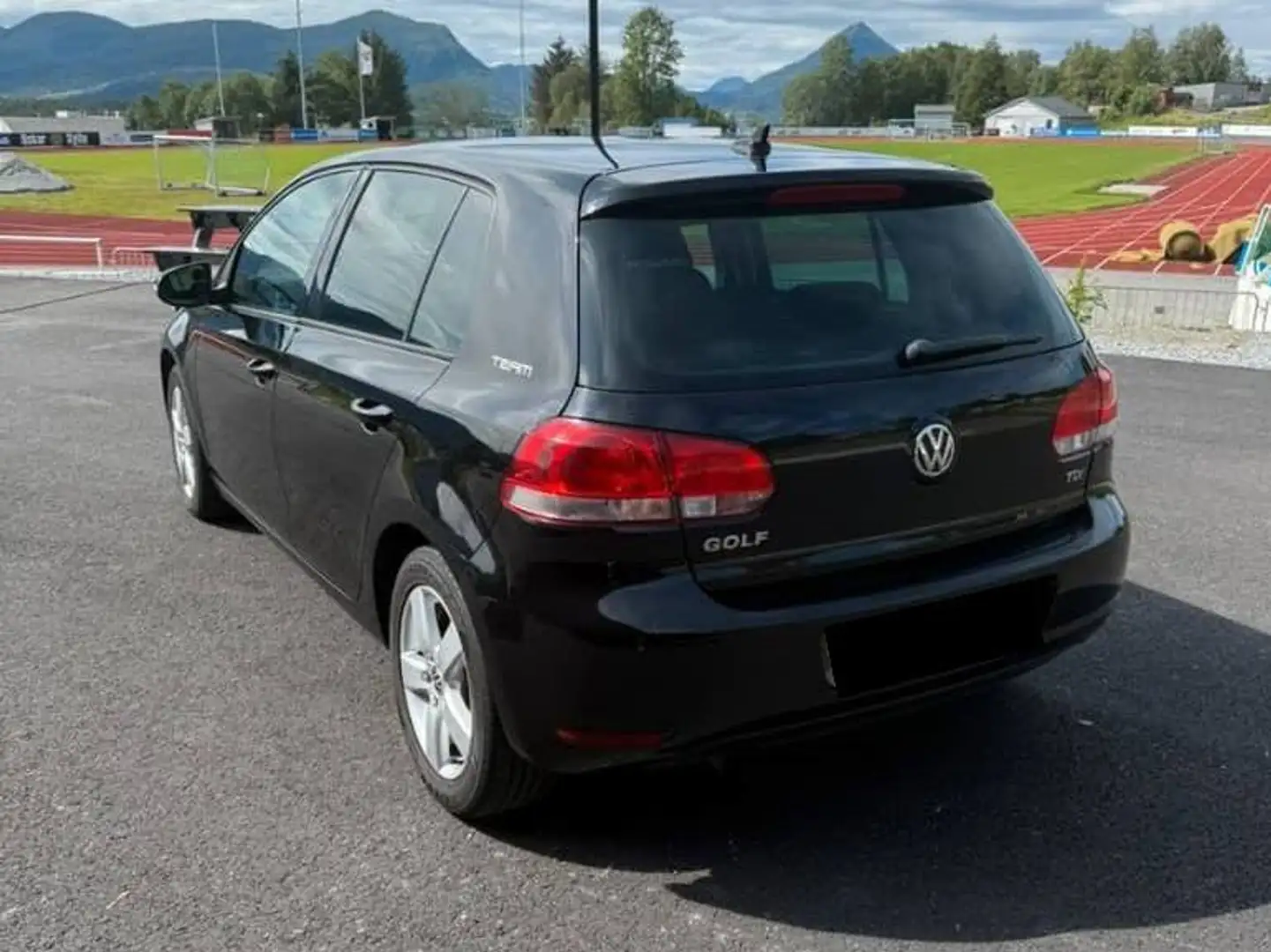 Volkswagen Golf 1.6 l Noir - 1