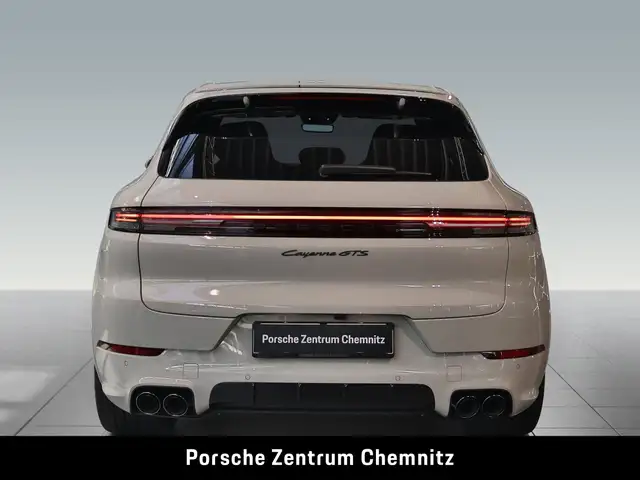 Porsche Cayenne GTS view 5