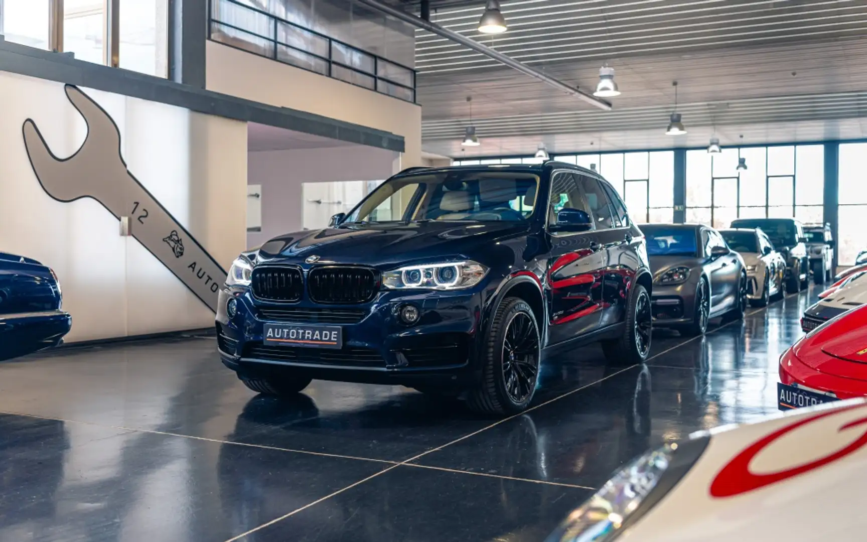 BMW X5 xDrive 30dA Blau - 1