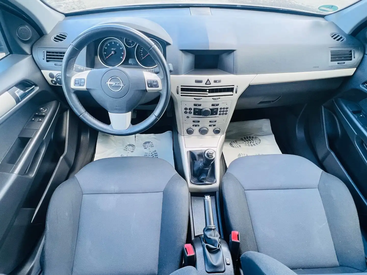 Opel Astra H Lim. Edition,Ahk,Klima,2hand,Tüv&Insp ne Argent - 2