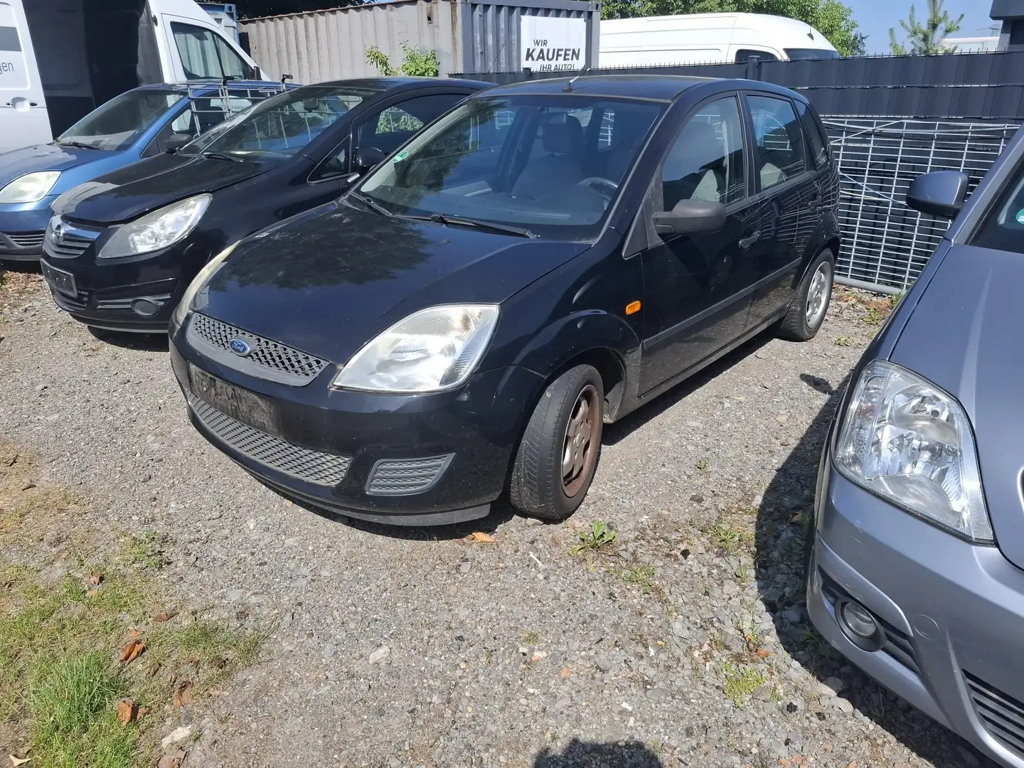 Ford Fiesta Ambiente - 1
