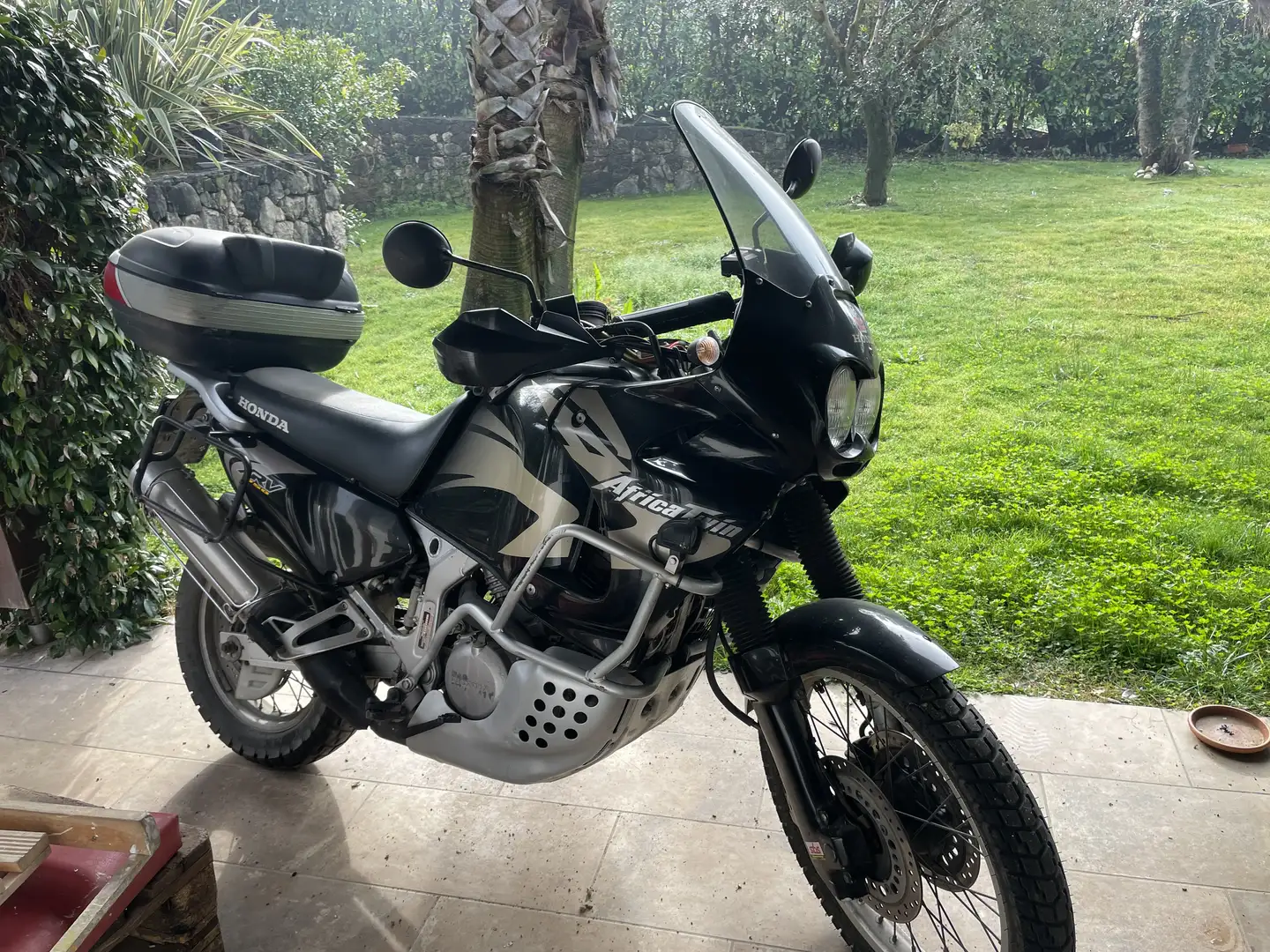 Honda XRV 750 Africa Twin Iscritta ASI completa di Bauletti Late - 2