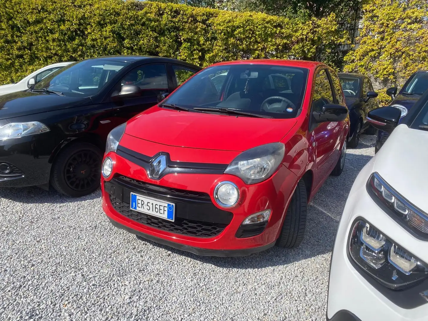 Renault Twingo Twingo II 2012 1.2 Live 75cv bvr Červená - 2